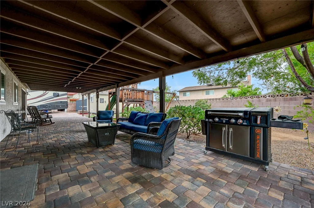 1518 Della, Boulder City, NV 89005