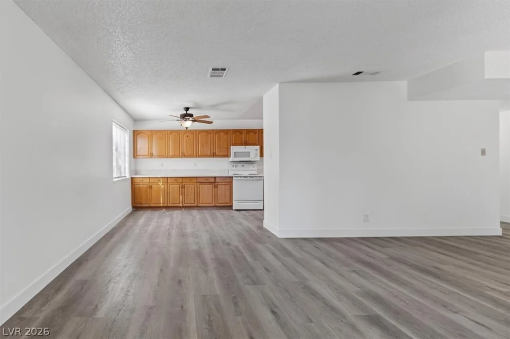 405 Santa Fe, Las Vegas, NV 89145