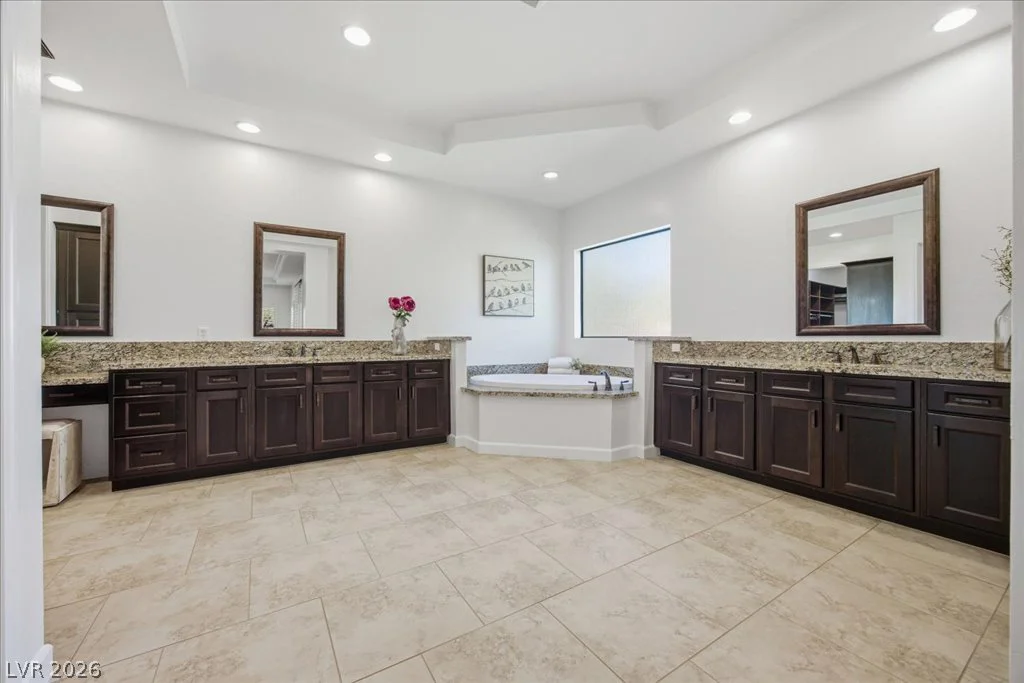 8030 Palm Cove, Las Vegas, NV 89129