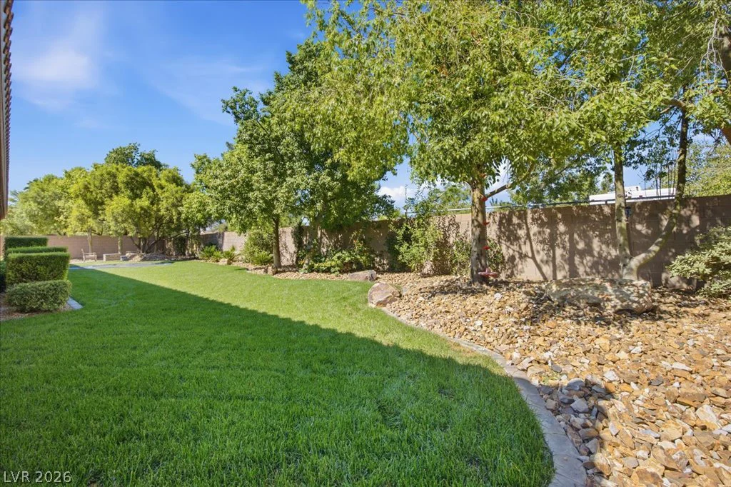 8030 Palm Cove, Las Vegas, NV 89129