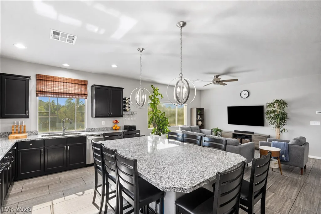 10749 Aphrodite, Las Vegas, NV 89183