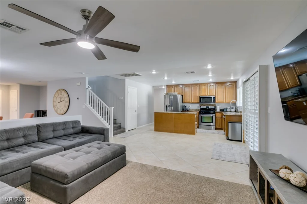 236 Fox Lake, Las Vegas, NV 89148