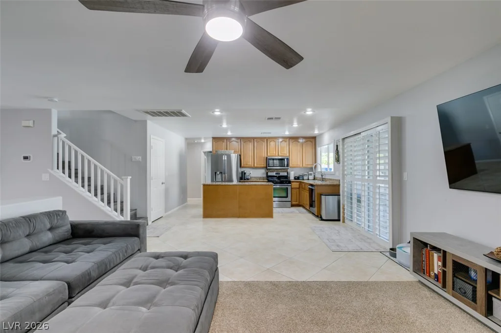 236 Fox Lake, Las Vegas, NV 89148