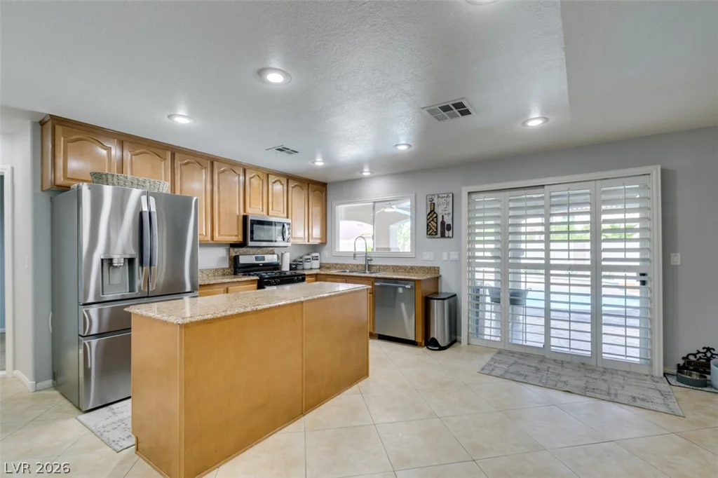 236 Fox Lake, Las Vegas, NV 89148