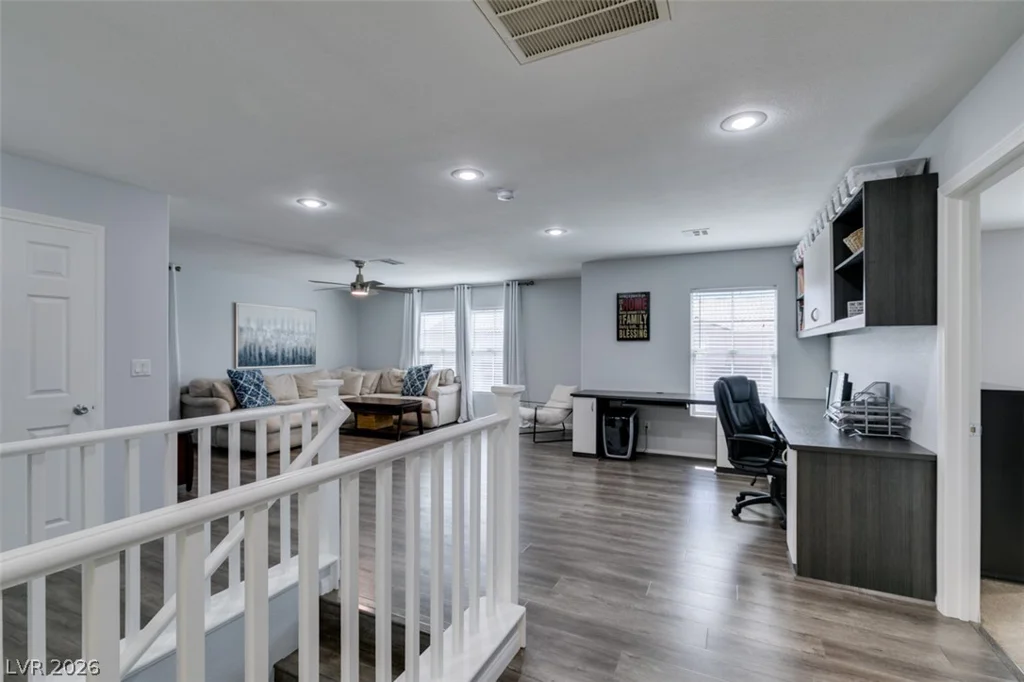 236 Fox Lake, Las Vegas, NV 89148