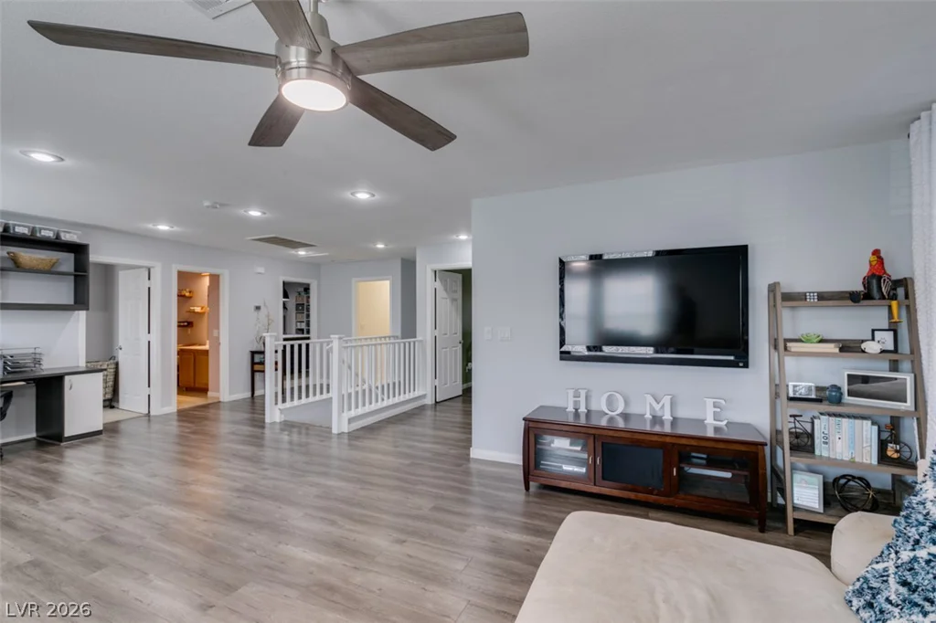 236 Fox Lake, Las Vegas, NV 89148