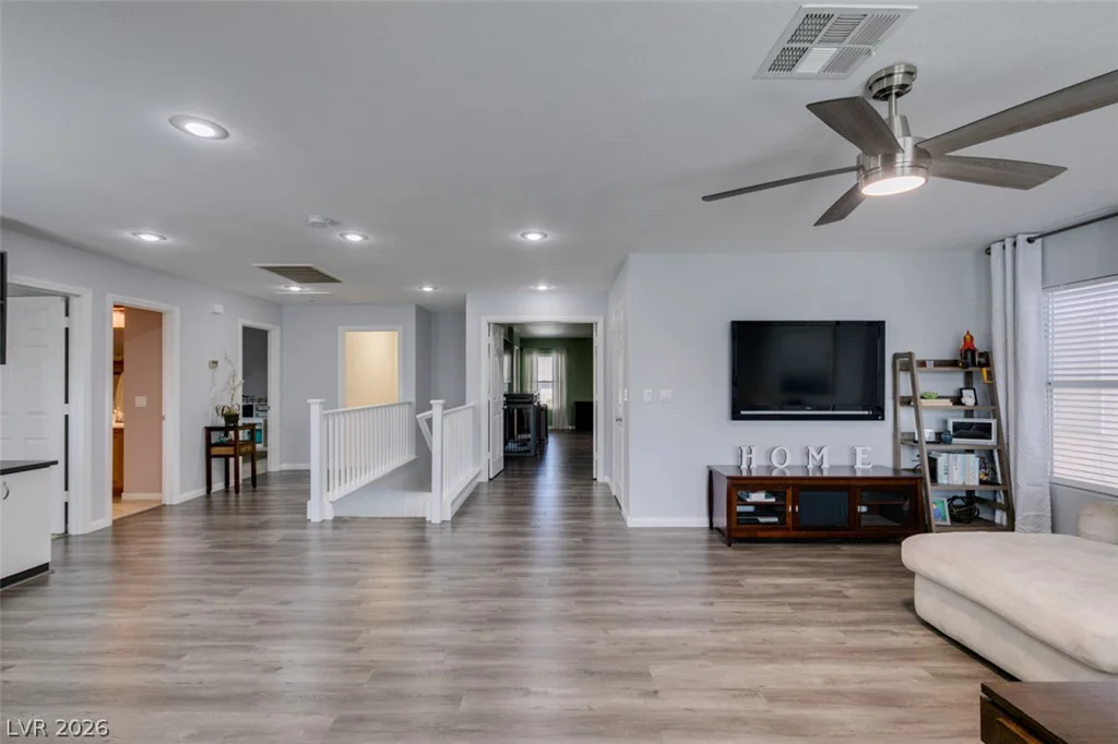236 Fox Lake, Las Vegas, NV 89148
