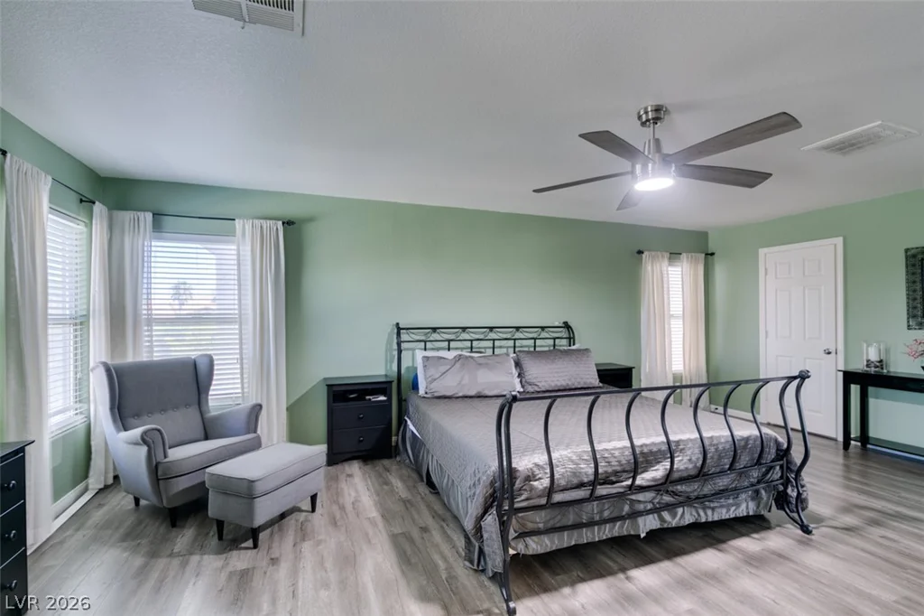 236 Fox Lake, Las Vegas, NV 89148