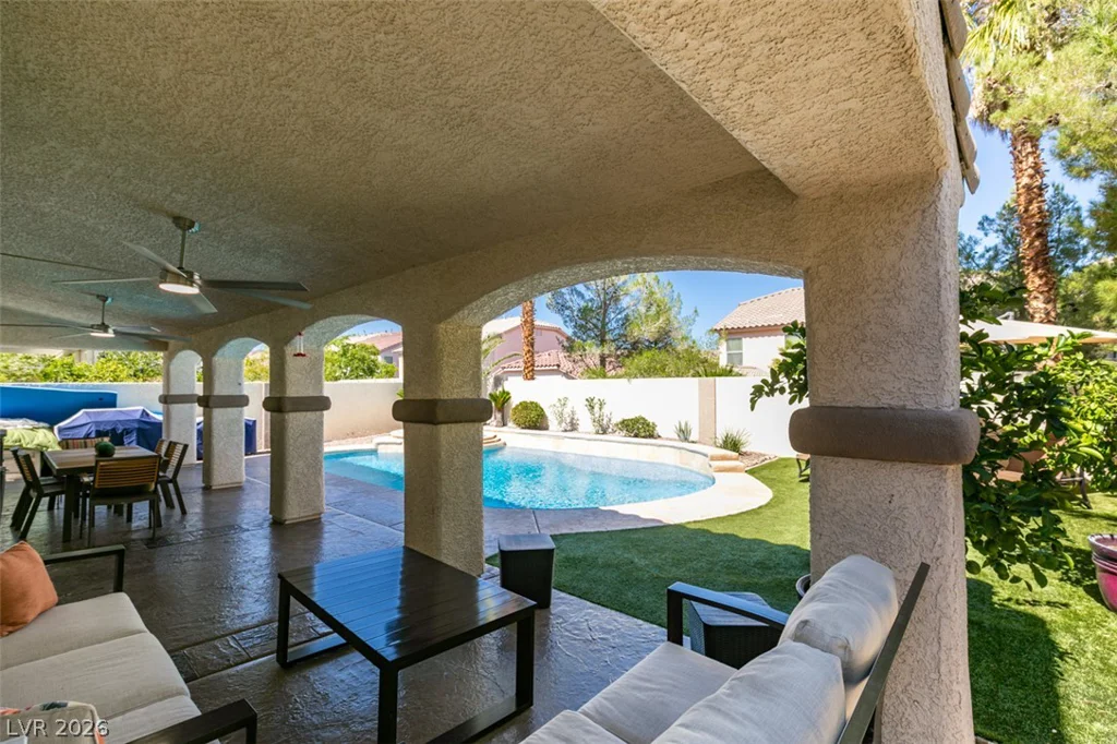 236 Fox Lake, Las Vegas, NV 89148