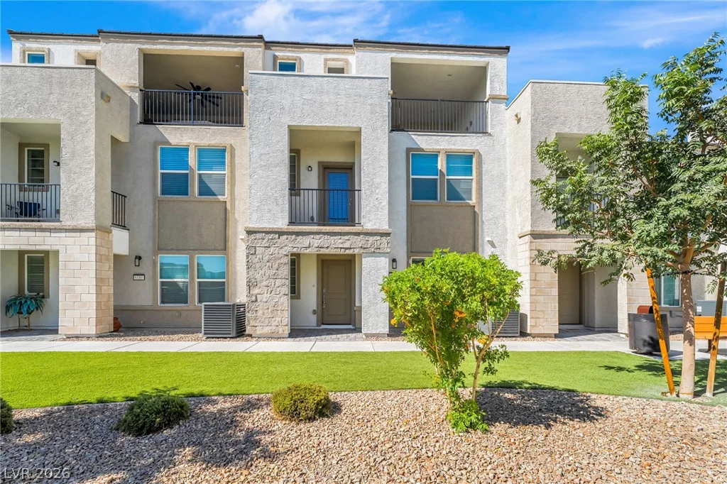 6176 Garden Crest, Las Vegas, NV 89148