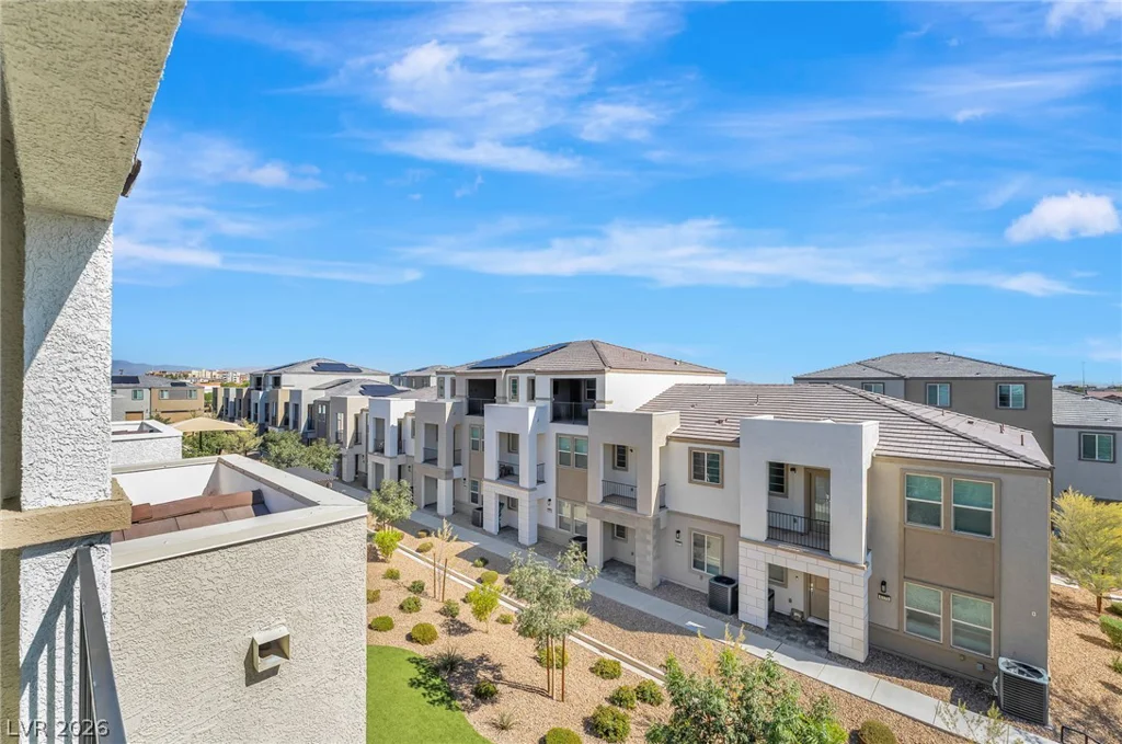 6176 Garden Crest, Las Vegas, NV 89148