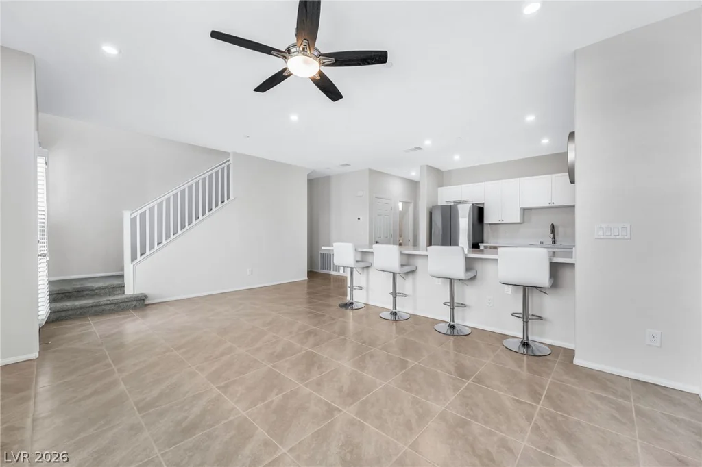 6176 Garden Crest, Las Vegas, NV 89148