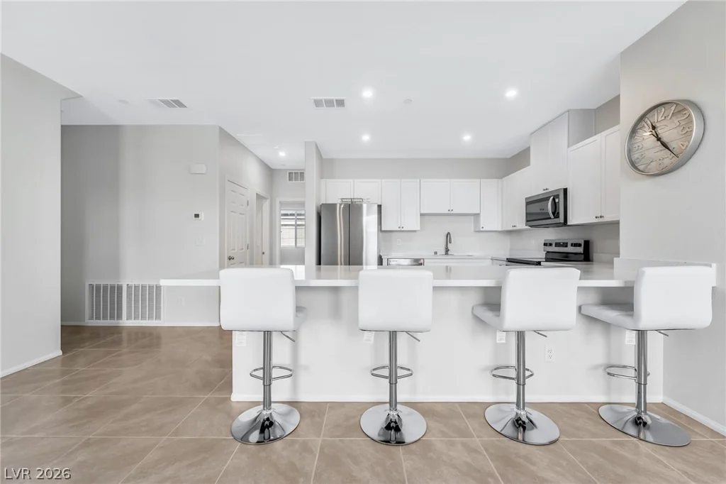 6176 Garden Crest, Las Vegas, NV 89148
