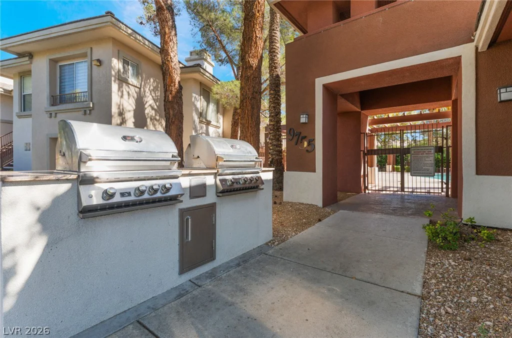 909 Domnus, Las Vegas, NV 89144