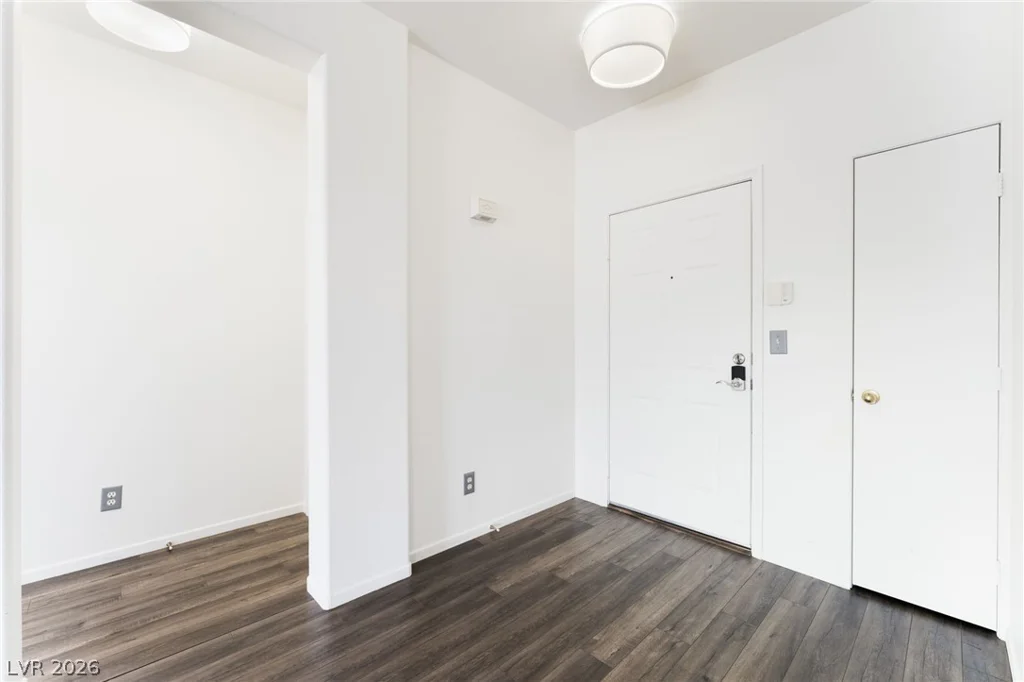 909 Domnus, Las Vegas, NV 89144
