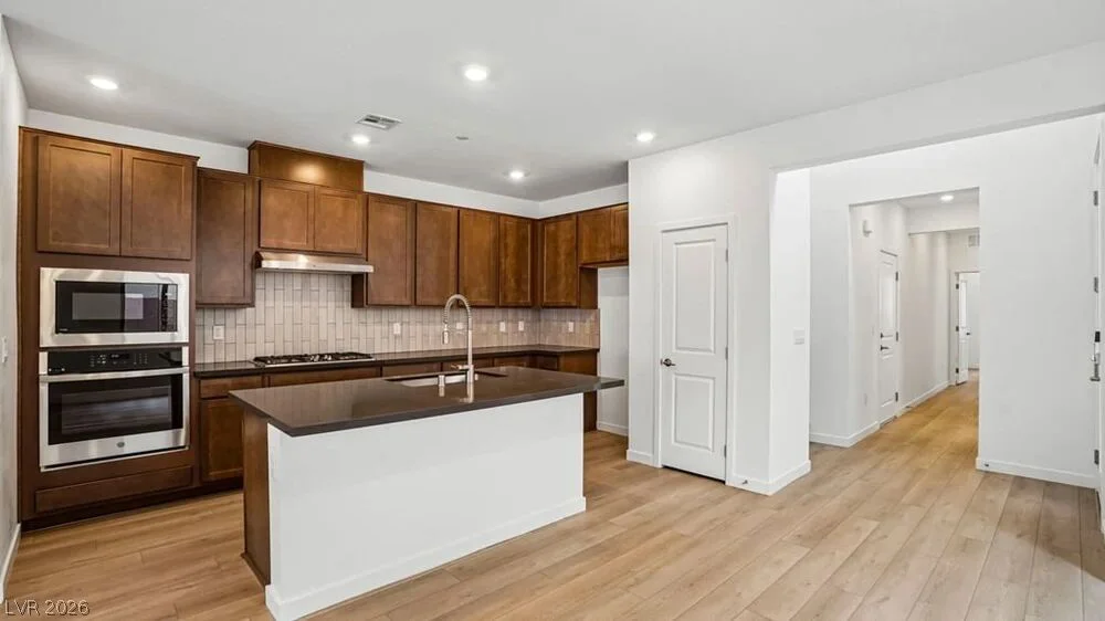 42 Via Montoro, Henderson, NV 89011