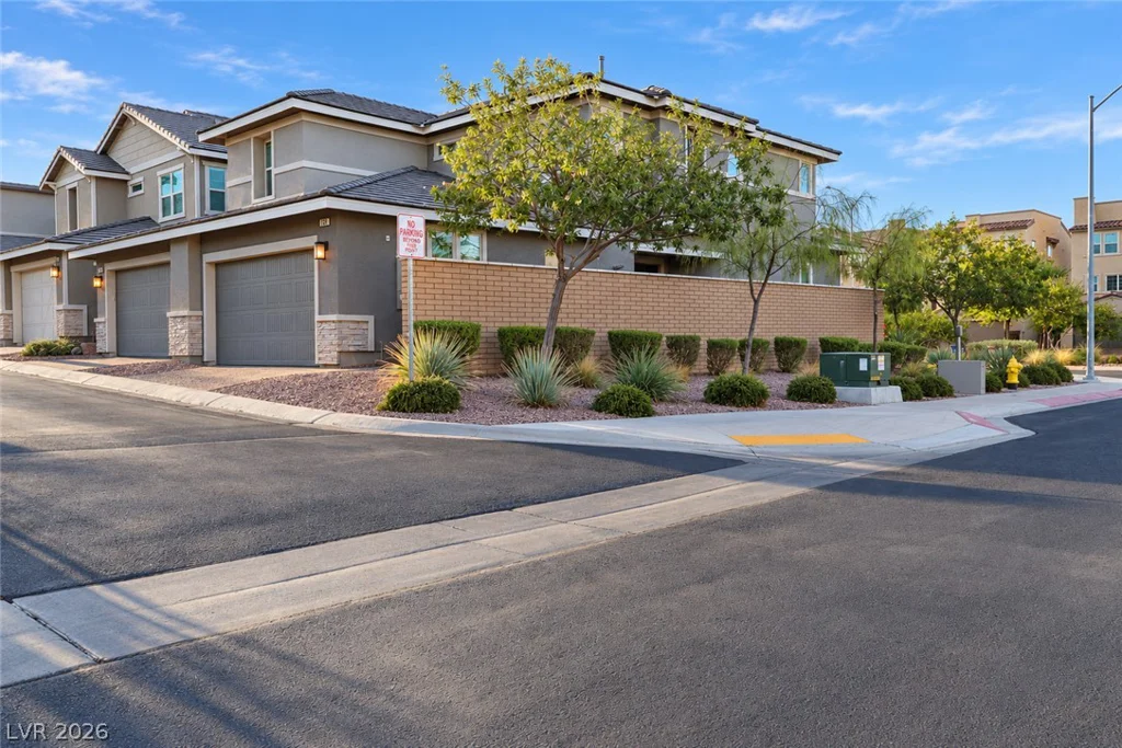 754 Water, Henderson, NV 89015