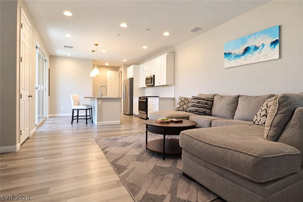 754 Water, Henderson, NV 89015