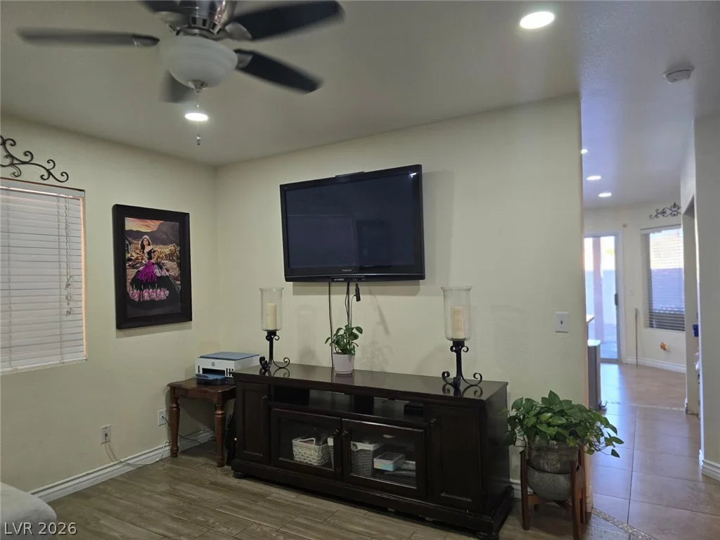 2212 Crowley, Las Vegas, NV 89142