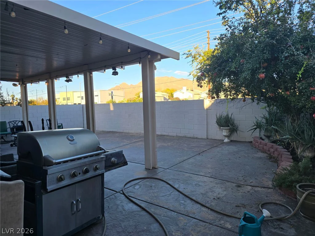 2212 Crowley, Las Vegas, NV 89142