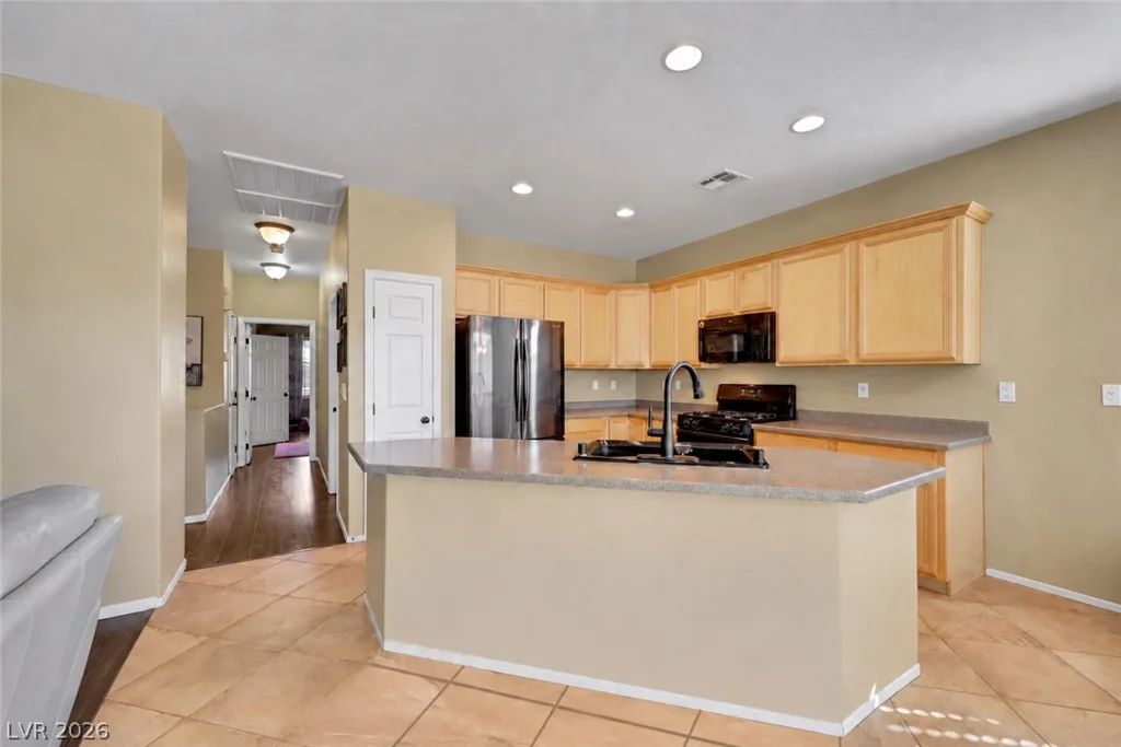 8029 Dancing Springs, Las Vegas, NV 89143