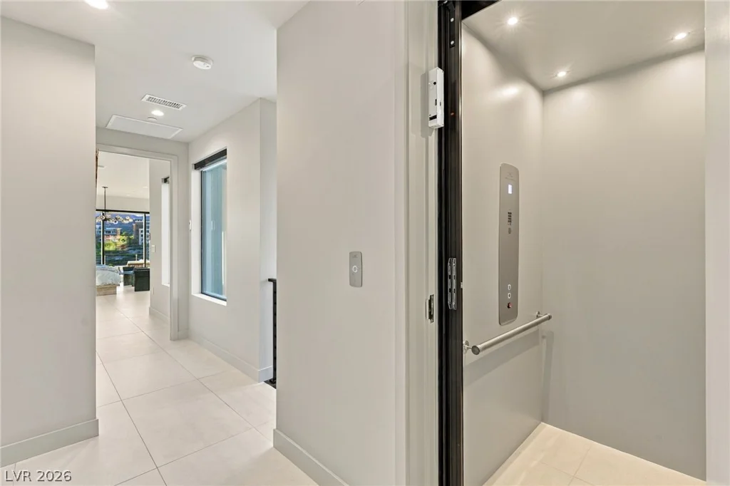 18 Heron Harbour, Henderson, NV 89011