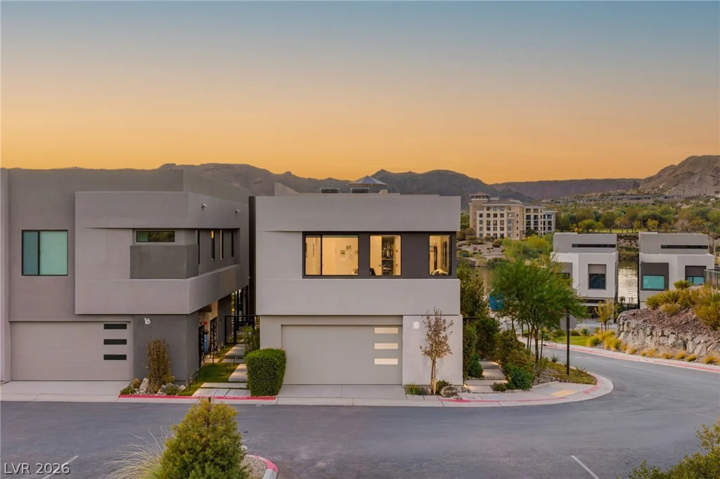 18 Heron Harbour, Henderson, NV 89011