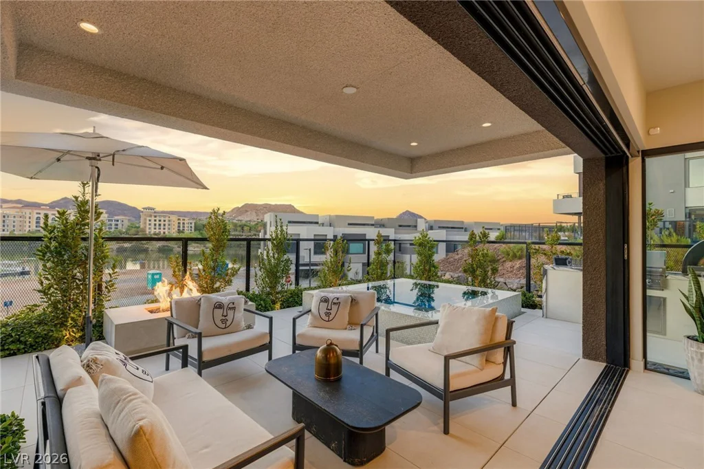 18 Heron Harbour, Henderson, NV 89011