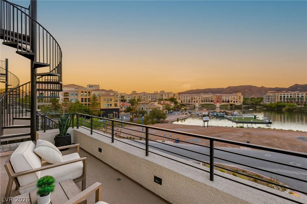 18 Heron Harbour, Henderson, NV 89011