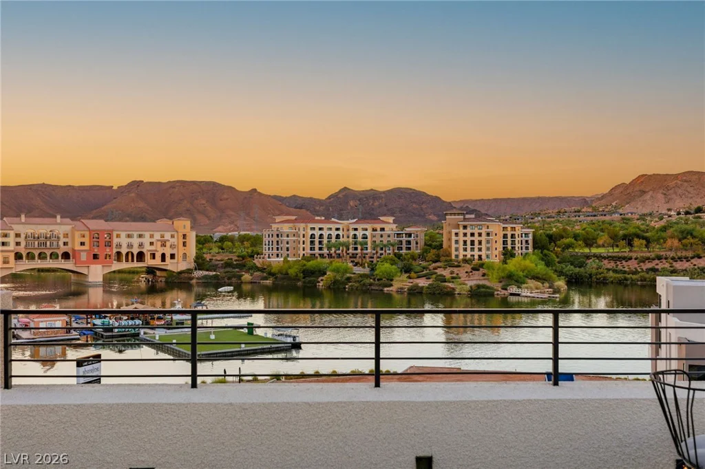 18 Heron Harbour, Henderson, NV 89011