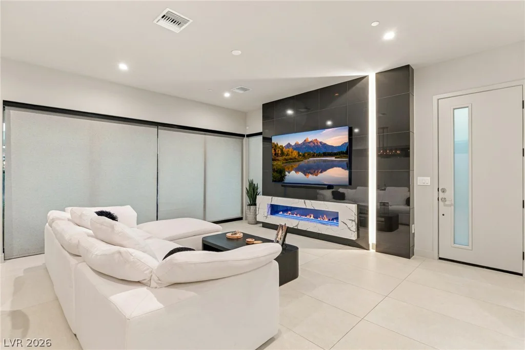 18 Heron Harbour, Henderson, NV 89011
