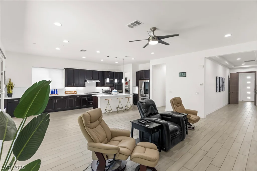 11617 Falcon Gorge, Las Vegas, NV 89138