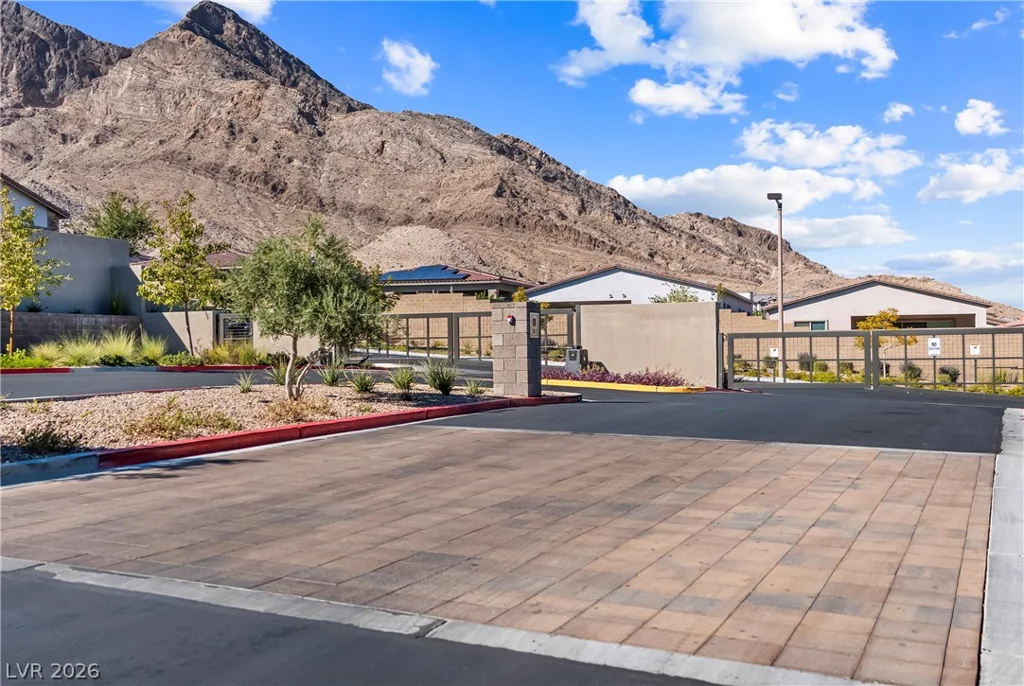 11617 Falcon Gorge, Las Vegas, NV 89138