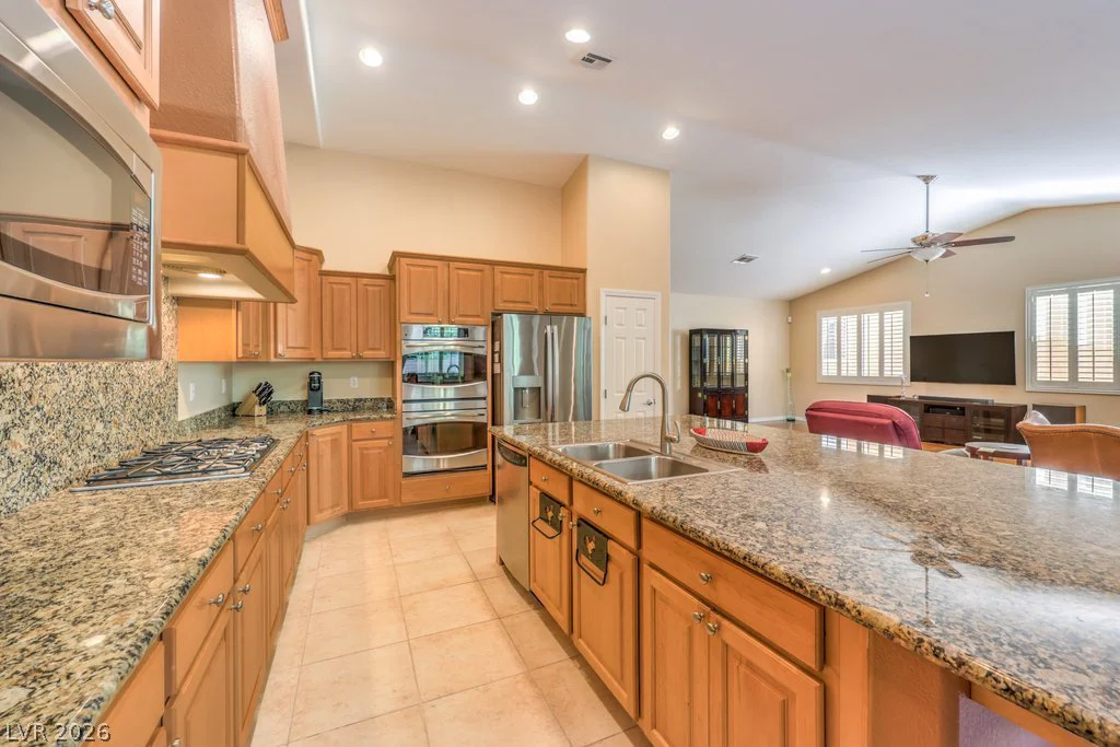 965 Via Columbo, Henderson, NV 89011