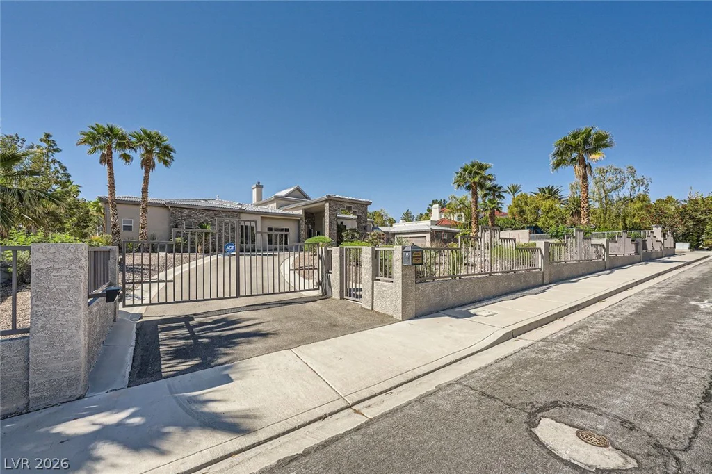 7901 Obannon, Las Vegas, NV 89117