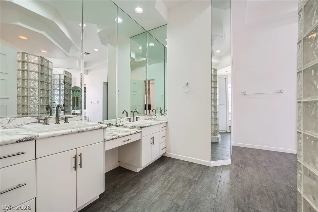 7901 Obannon, Las Vegas, NV 89117