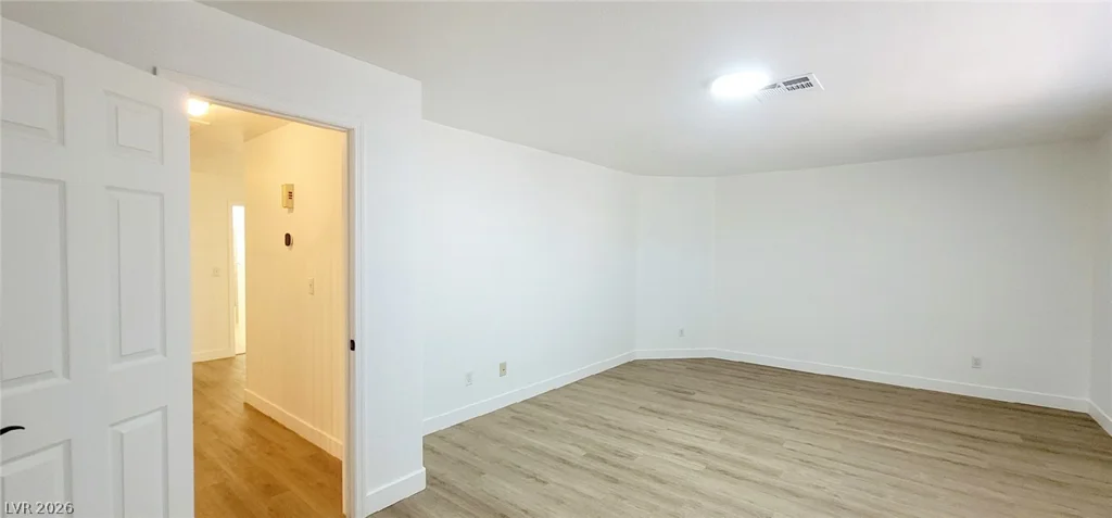 2001 Silverton, Henderson, NV 89074
