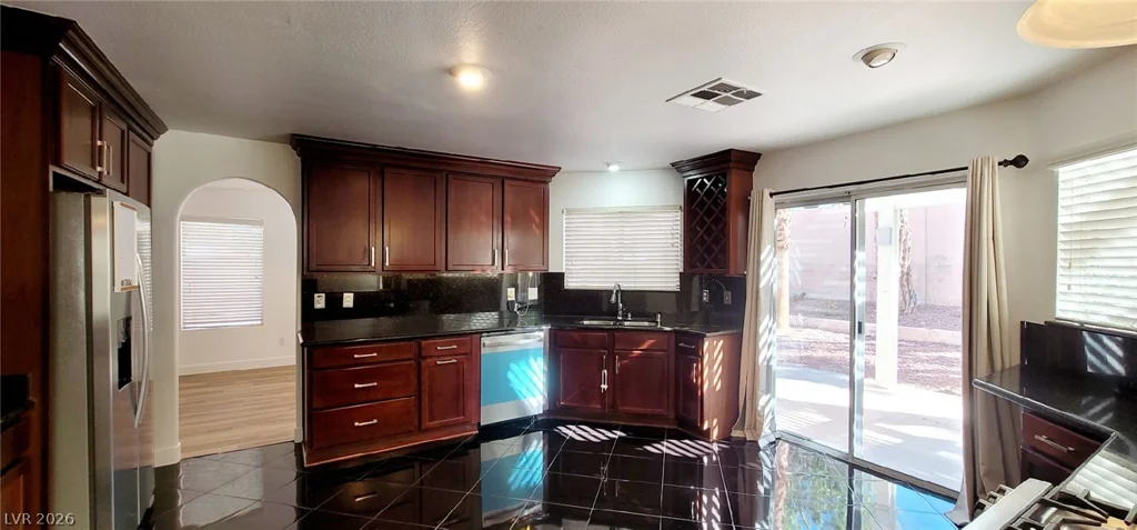 2001 Silverton, Henderson, NV 89074
