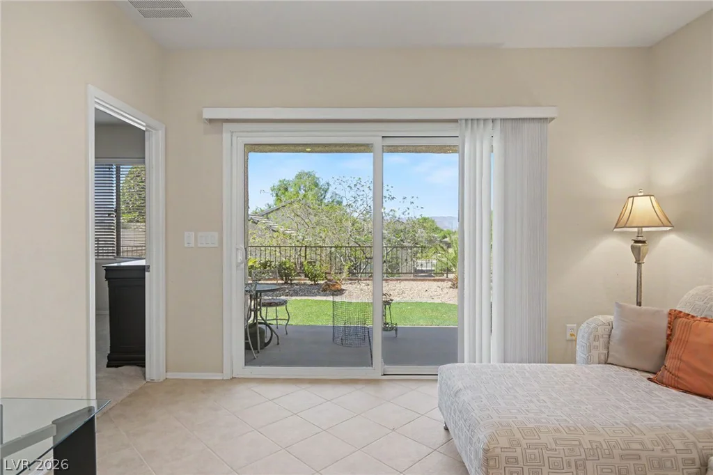 2461 Meteor Stream, Henderson, NV 89044