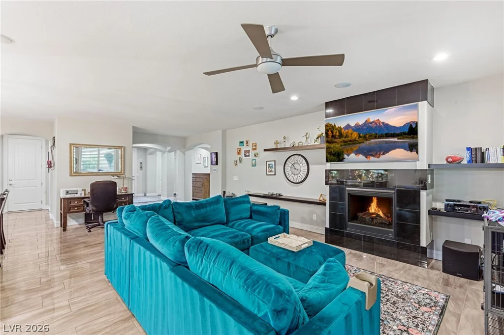 6955 Lakota Summit, Las Vegas, NV 89149