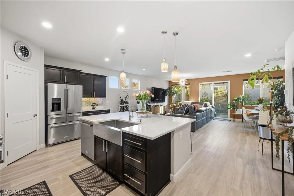 5917 Peridot Falls, Las Vegas, NV 89130