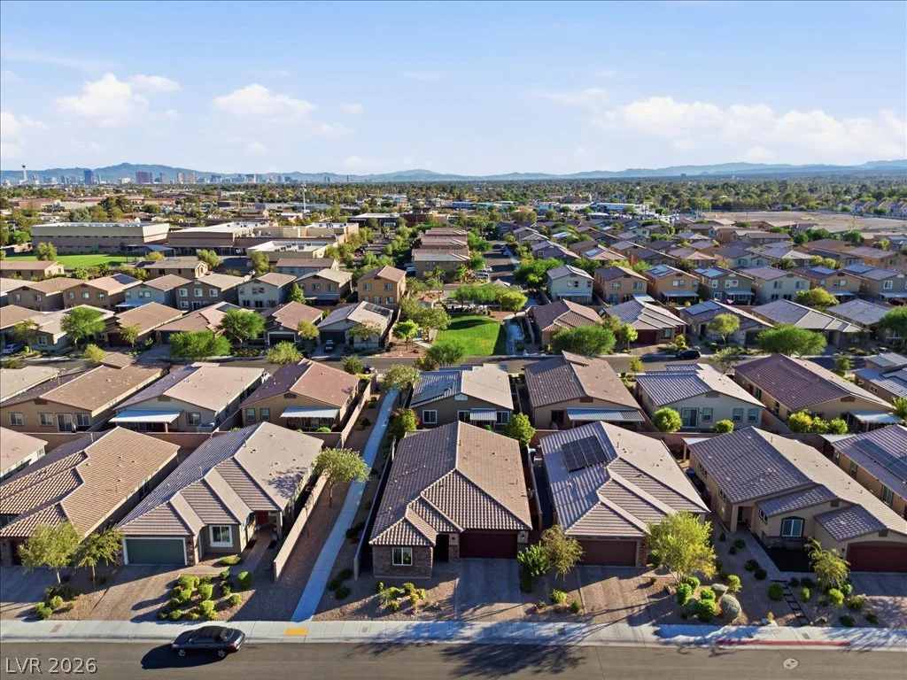 5917 Peridot Falls, Las Vegas, NV 89130