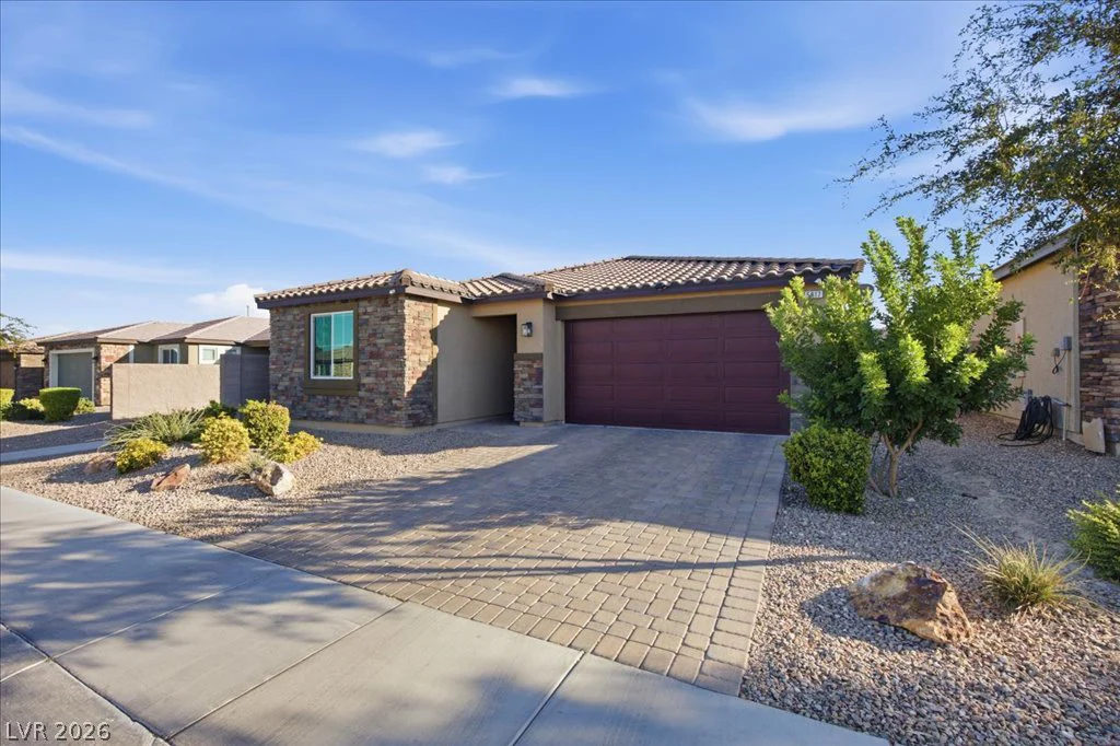 5917 Peridot Falls, Las Vegas, NV 89130