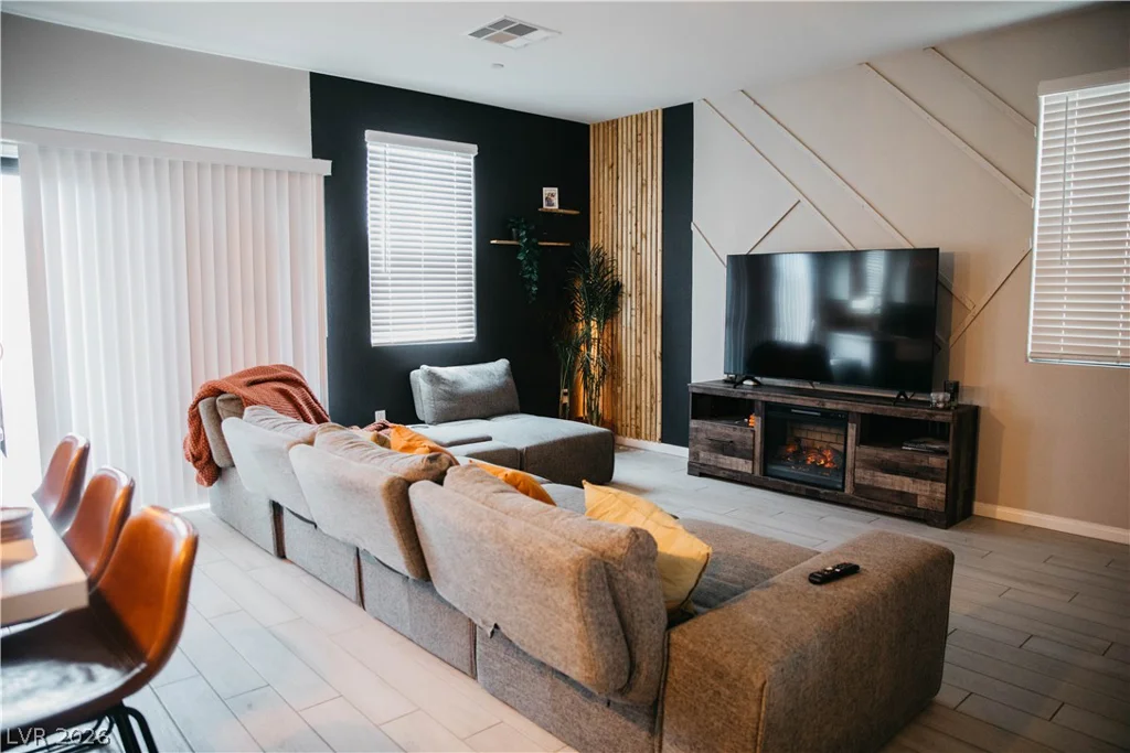 6483 Perch Coo, Las Vegas, NV 89130