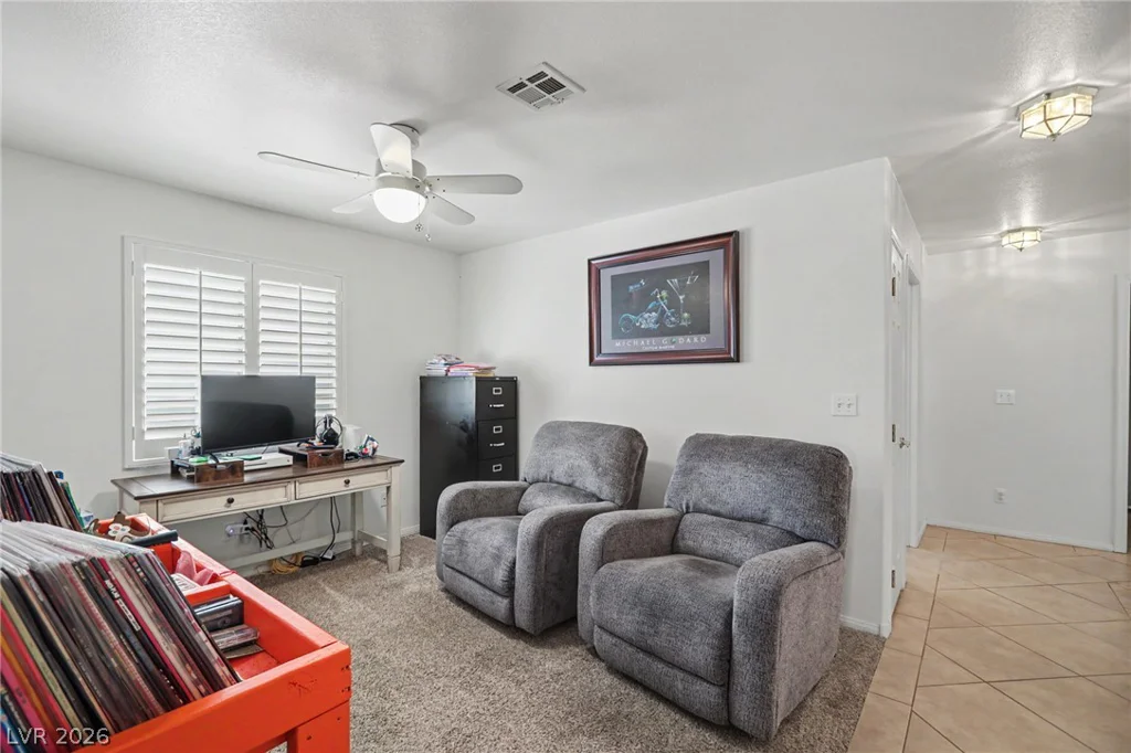 7232 London Bridge, Las Vegas, NV 89130