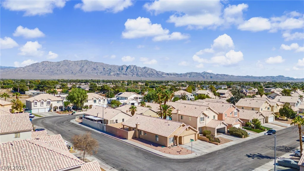 7232 London Bridge, Las Vegas, NV 89130