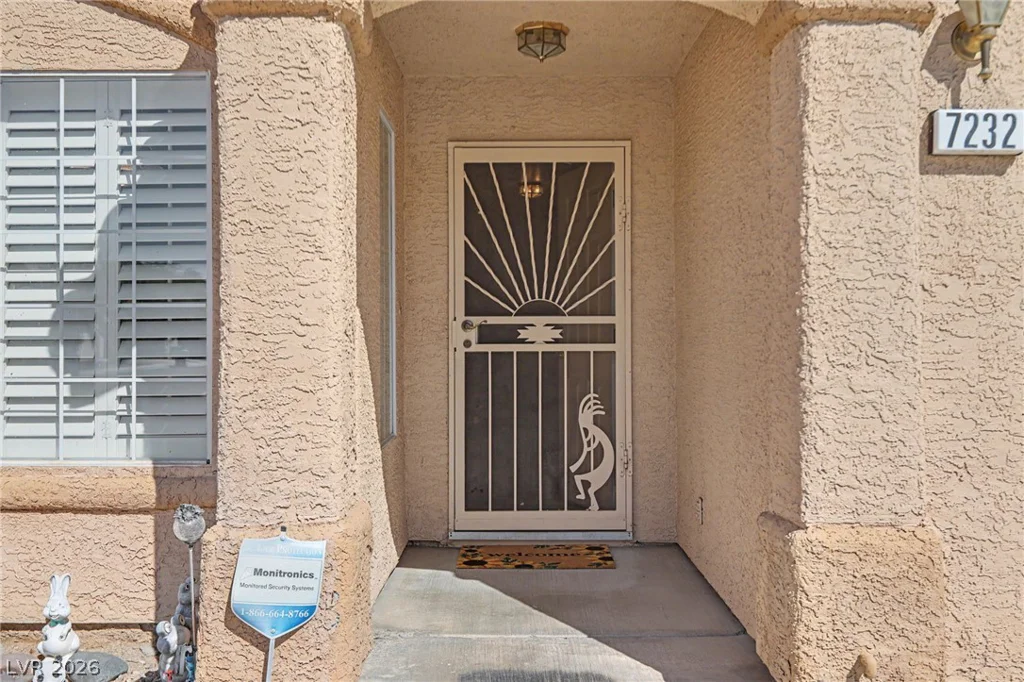7232 London Bridge, Las Vegas, NV 89130