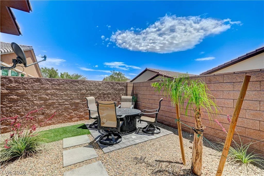 3605 Greenbriar Bluff, North Las Vegas, NV 89081