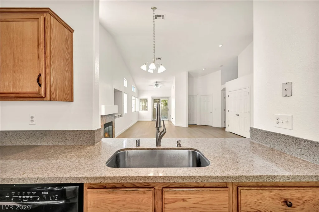 1745 Lily Pond, Henderson, NV 89012