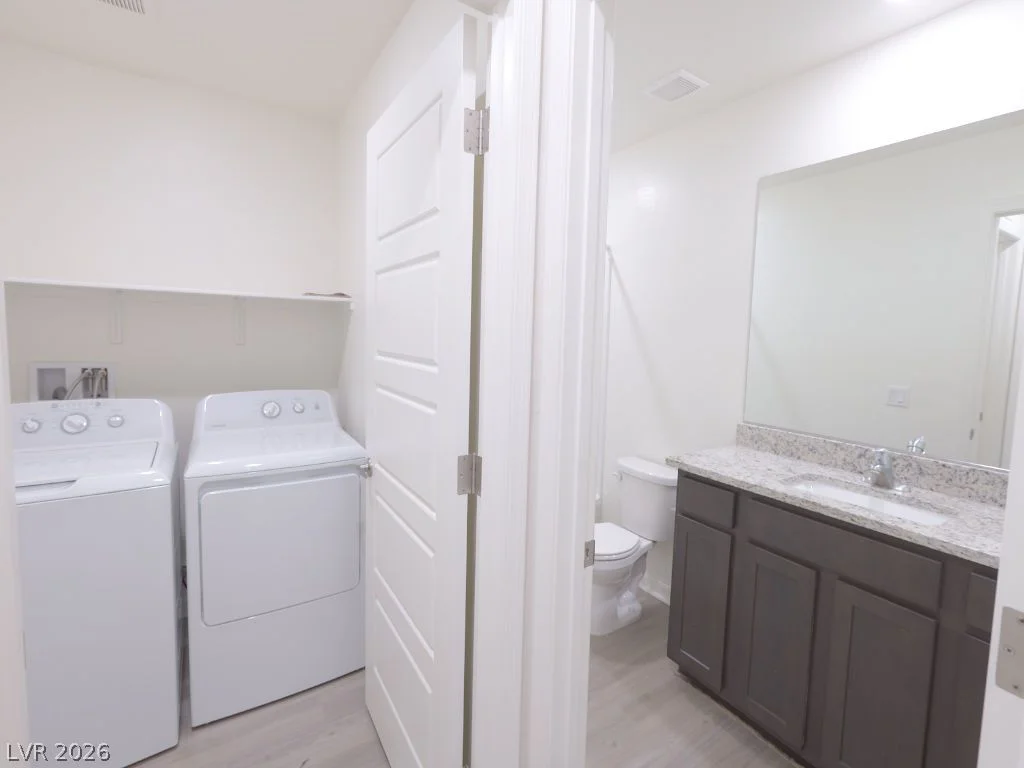 626 Abrazar, North Las Vegas, NV 89081
